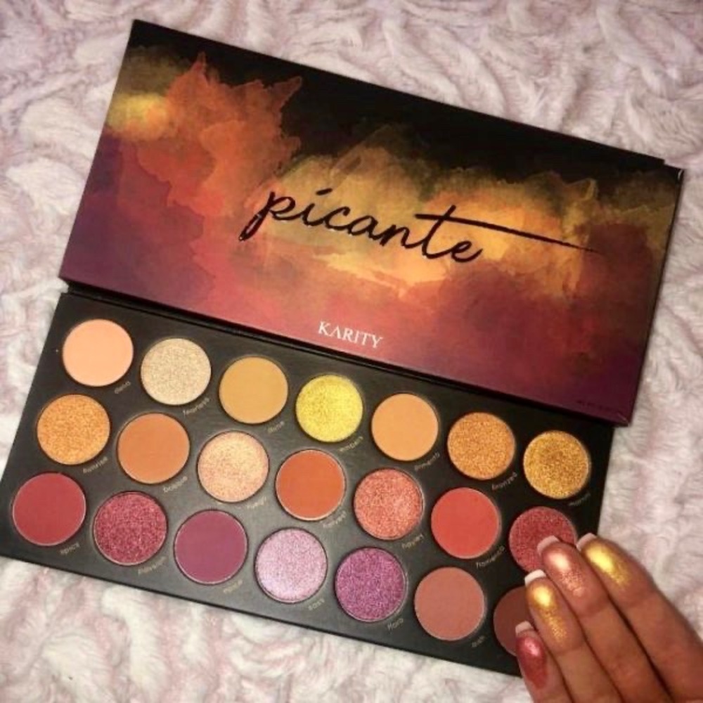 Karity Picante Highly Pigmented Eye Shadow Palette
